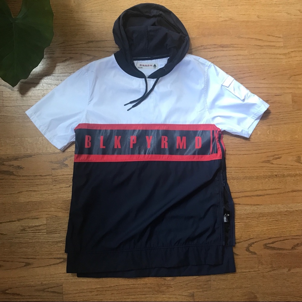 ✨Chris Brown’s Black Pyramid Pullover Windbreaker
